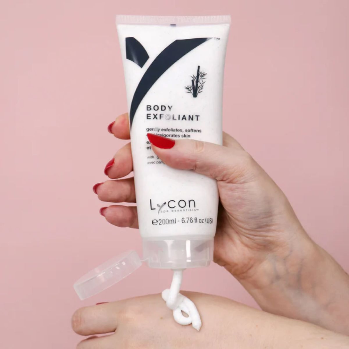 Lycon Body Exfoliant gebruik op huid voor zachte en gladde huid