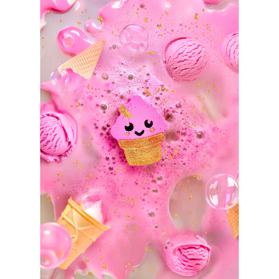 Isla the Ice Cream Fizzy Rascal bruisbal in badwater – vanille bath bomb Bomb Cosmetics