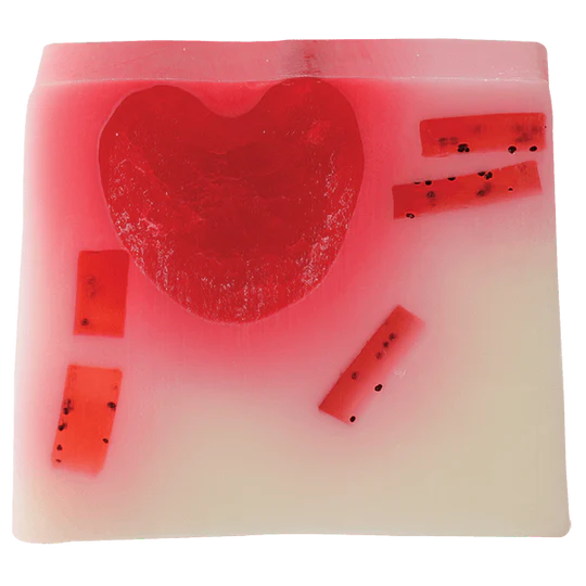 Bomb Cosmetics Crazy Cupid Soap – handgemaakte glycerinezeep met lavendel, kamille en ylang ylang