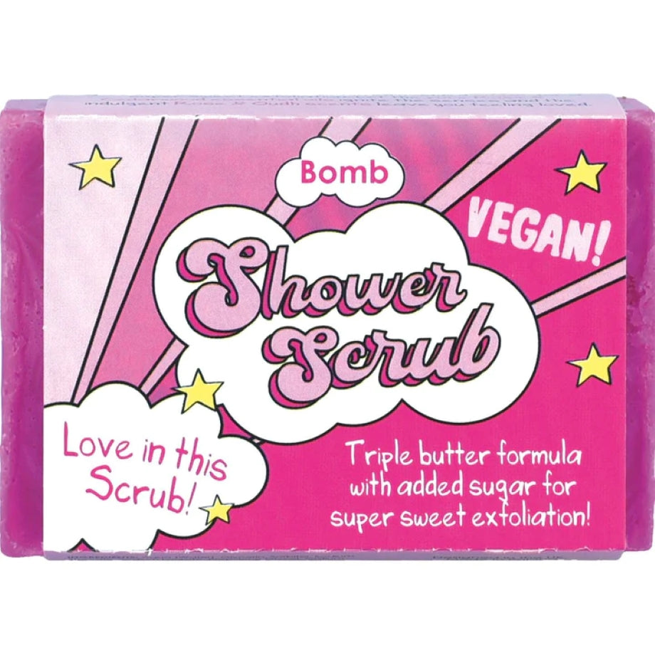 Bomb Cosmetics Love in this Scrub Solid Shower Scrub – suikerkristallen & drie boters voor een zachte exfoliatie en bloemige geur