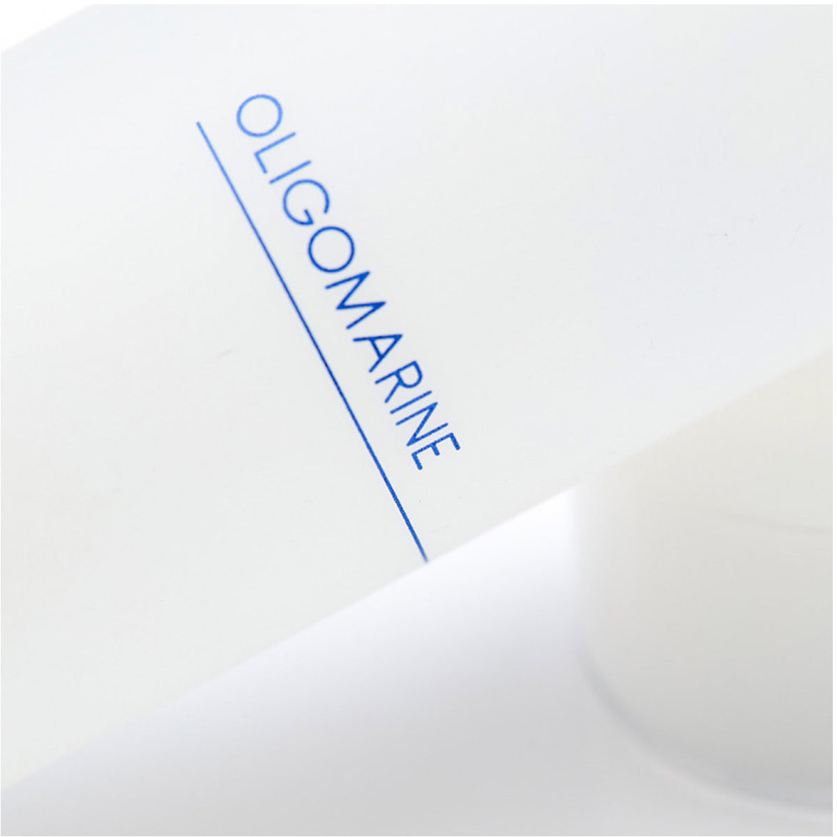 Oligomarine Tonique van Phytomer – kristalheldere lotion met EPS AMM, toverhazelaar en vitamine B3. Voor een frisse, egale teint