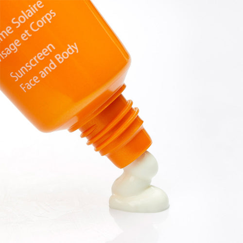 Toepassing Solution Soleil SPF 30 – bescherming tegen UVA en UVB-straling