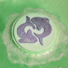 Detail van Vissen badbruiser met handgeschilderd symbool