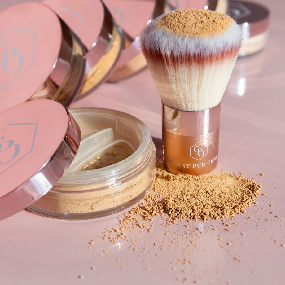 Cent Pur Cent Kabuki Brush met losse minerale foundation