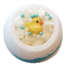 Bomb Cosmetics Little Ducky Bath Blaster met eendje, witte swirl en blauwe accenten in badproduct