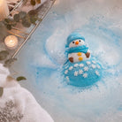 Snow Much Fun Bath Blaster bruisend in bad – winterse bruisbal van Bomb Cosmetics